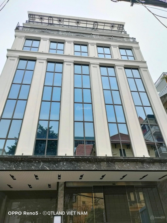 Chính chủ cần bán nhà mặt phố Quận Tây Hồ, 10 tầng có hầm, quá hiếm, cực đẹp, ở và cho thuê