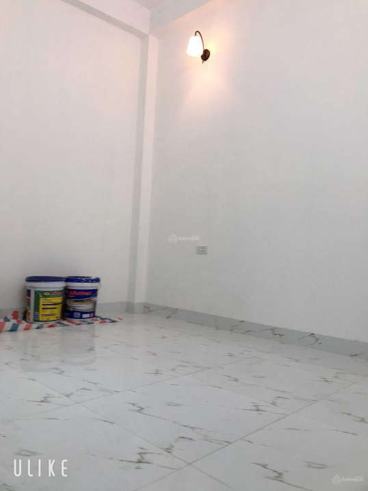 Chính chủ nhờ bán nhà 4 tầng, Vin Tây Mỗ, DT 41m2, có sân riêng rộng rãi, ô tô đỗ cách 10m