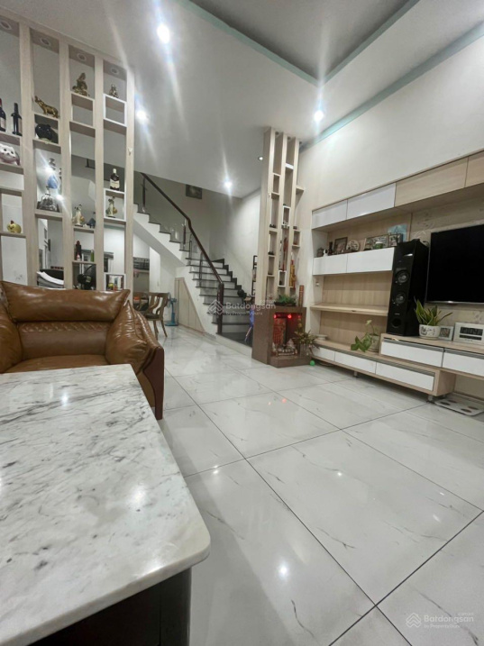 Chủ cần bán biệt thự siêu đẹp, nội thất cao cấp, giá rẻ hơn thị trường 300 tr tại Oasis, Bình Dương