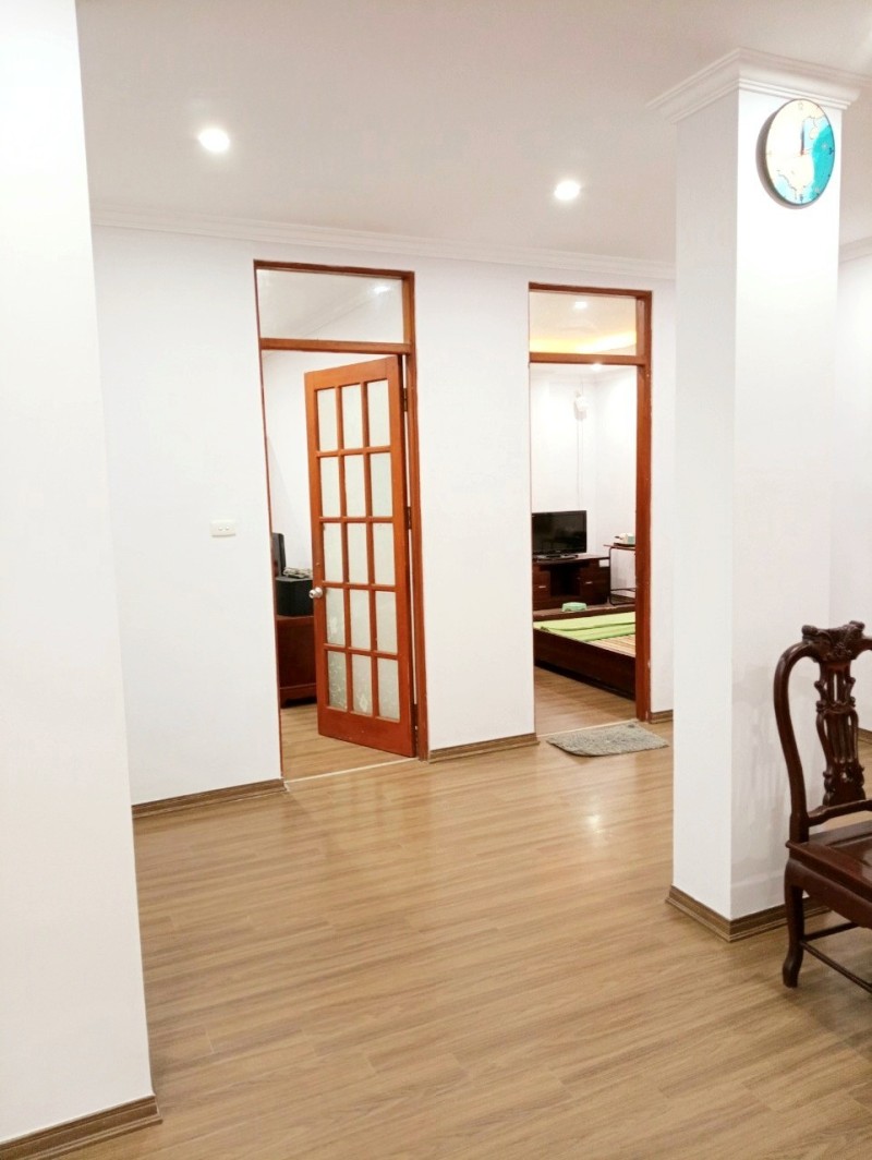 Chung cư phố Trung Kính, 3 ngủ đủ công năng, 121m2, 4 TỶ