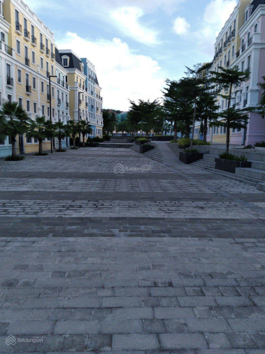 Chuyển nhượng căn dãy D2 gần biển, giá chỉ 8 tỷ, cam kết rẻ nhất thị trường 0948 162 305