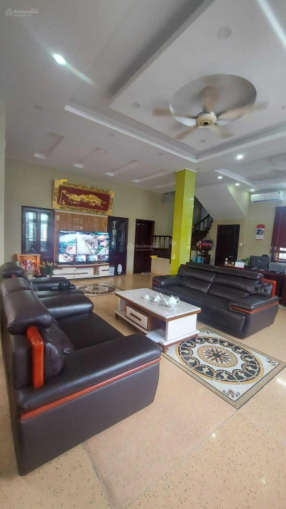 Cực hiếm! Mặt phố Hàng Mã 282m2, mặt tiền 9.5m, 95 tỷ