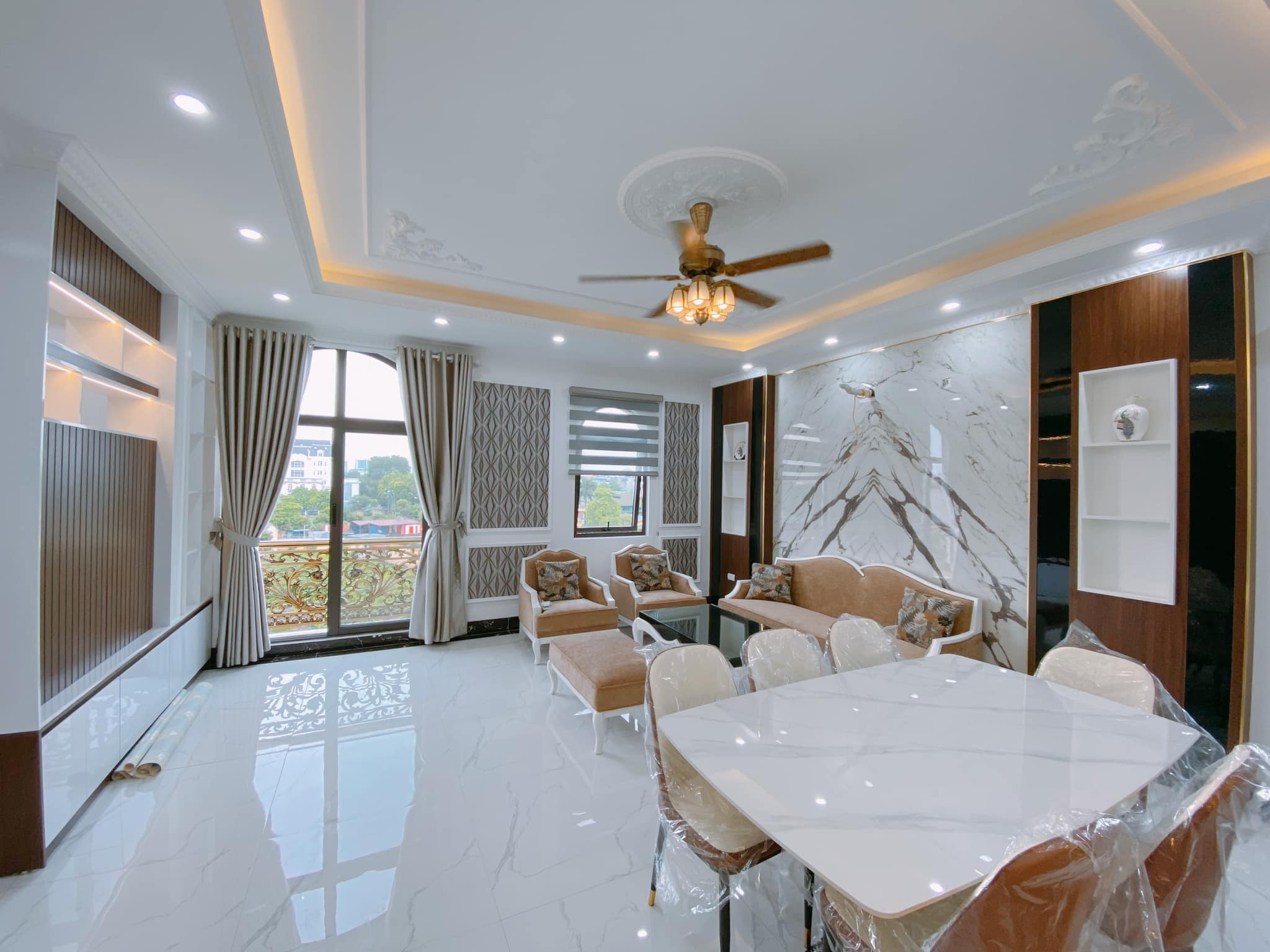 BÁN NHÀ NGÕ 285 PHÚC LỢI LONG BIÊN 5 TẦNG, 90M, MẶT TIỀN 5M, NHÀ MỚI TINH PHÂN LÔ VỈA HÈ THANG MÁY, GARA Ô TÔ SẦM UẤT, Ở LÝ TƯỞNG