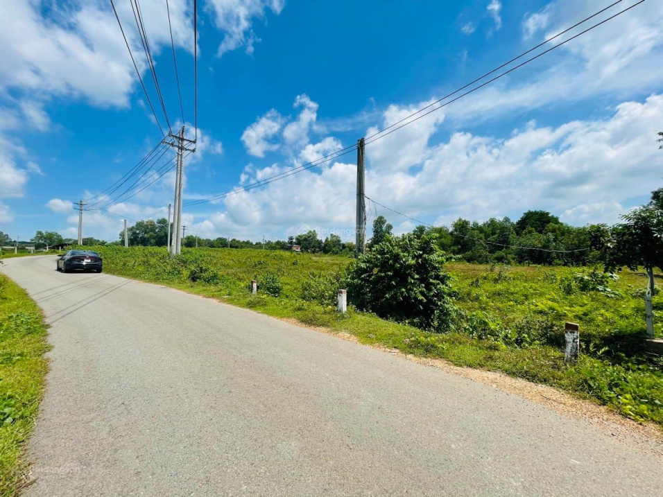 Đất chuẩn phân lô 480m ONT, 200m mt đường nhựa. Có thể tách làm 19 lô bán sinh lời cao