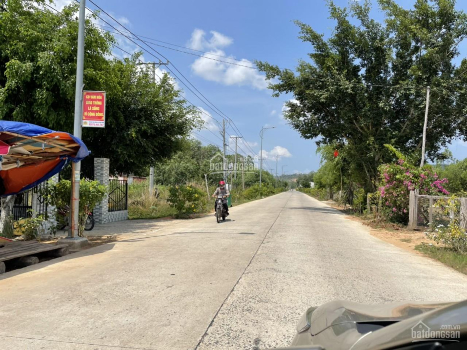 Đất mặt tiền Phú Quốc 800m2 giá chỉ 5 tỷ, ngay TTHC, trường học, cơ sở y tế, đăng kiểm