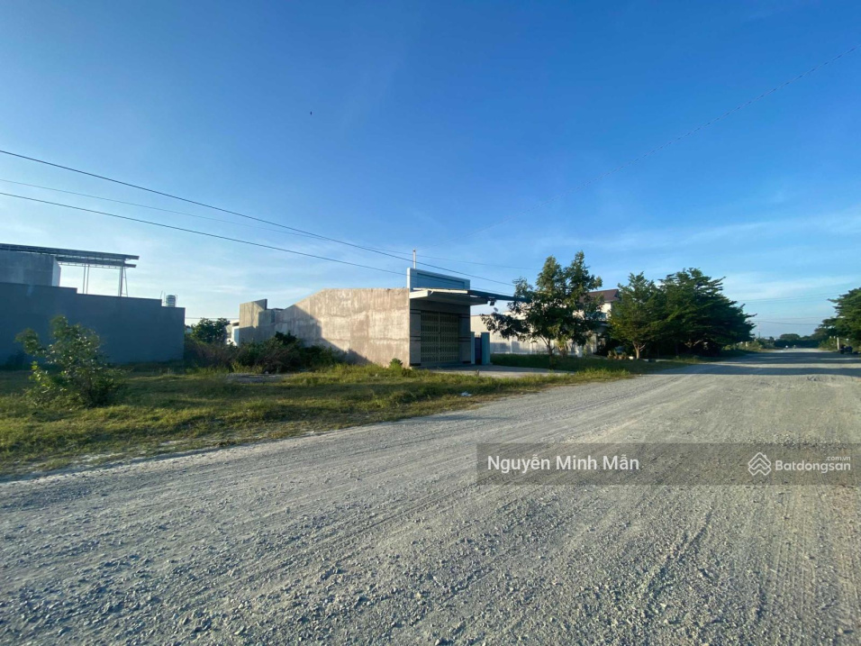 Đất nền TDC xử lý nước thải diện tích 140m2, pháp lý sổ hồng