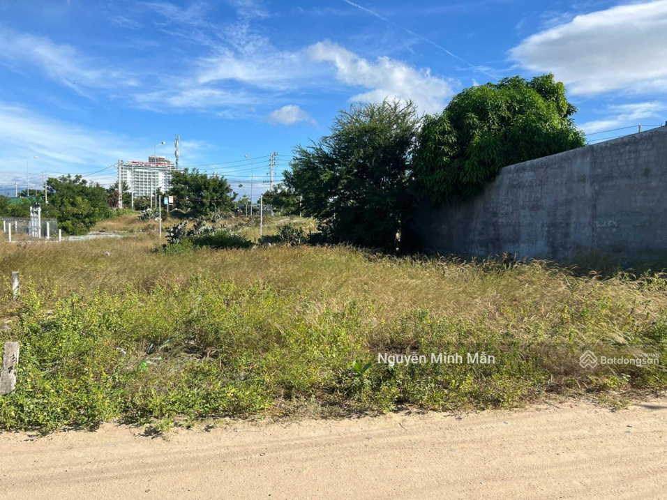 Đất nền đường Yên Ninh diện tích 380m2, pháp lý sổ hồng