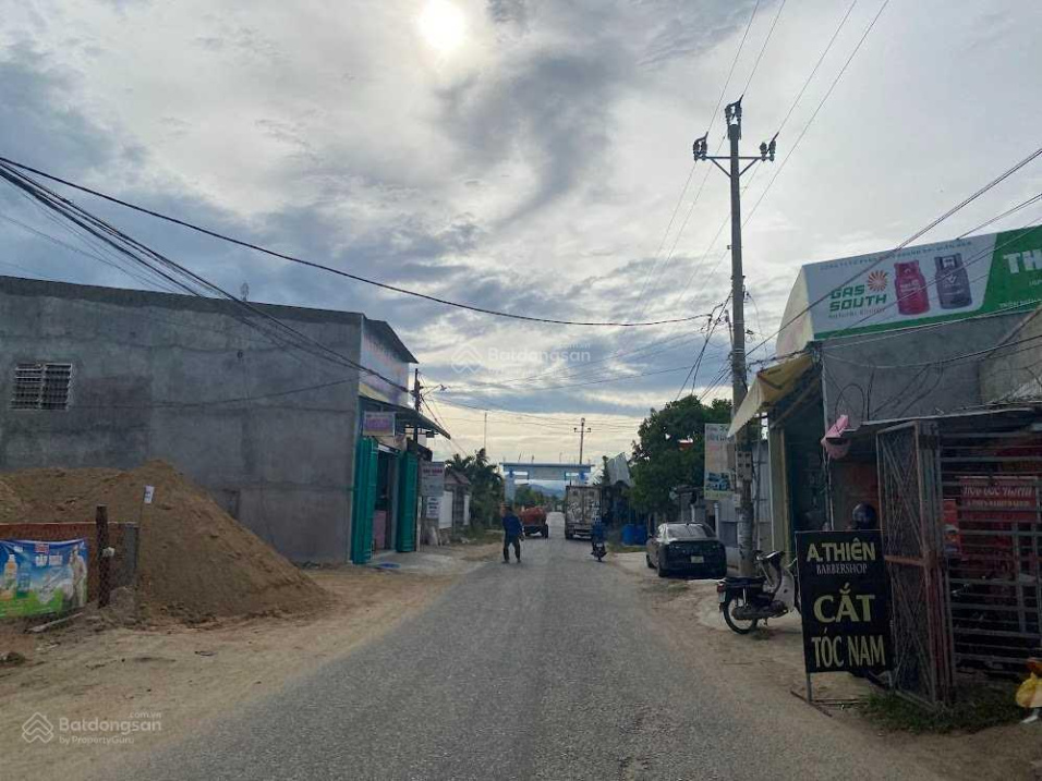 Đất nền gần chợ Phước Đồng diện tích 4400m2, pháp lý sổ hồng