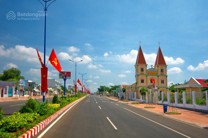 Đất ngay Chợ Long Tân, sát đường DT52, sẵn nhà cấp 4 và vườn trái cây. DT 1053m2 (sẵn 100m2 TC)