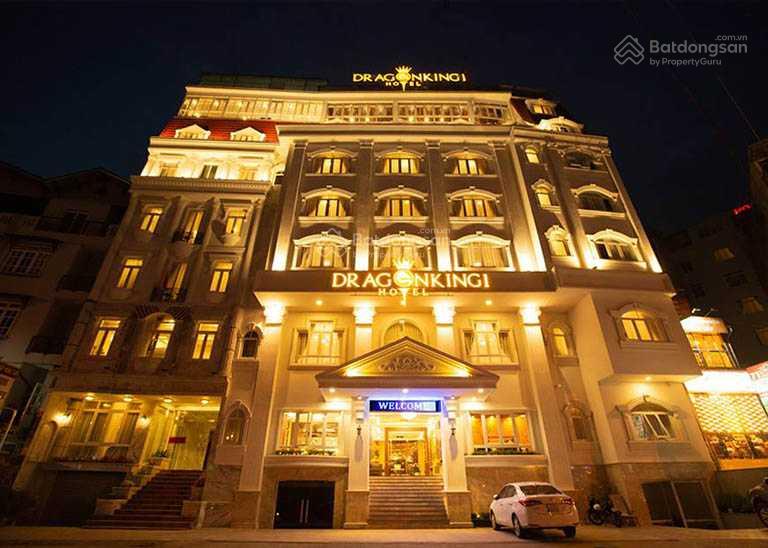 Định cư bán nhà ngay mặt tiền Nguyễn Bỉnh Khiêm, Bến Nghé, Q1. 105m2 ngang 6,3m thang máy. 26,5 tỷ