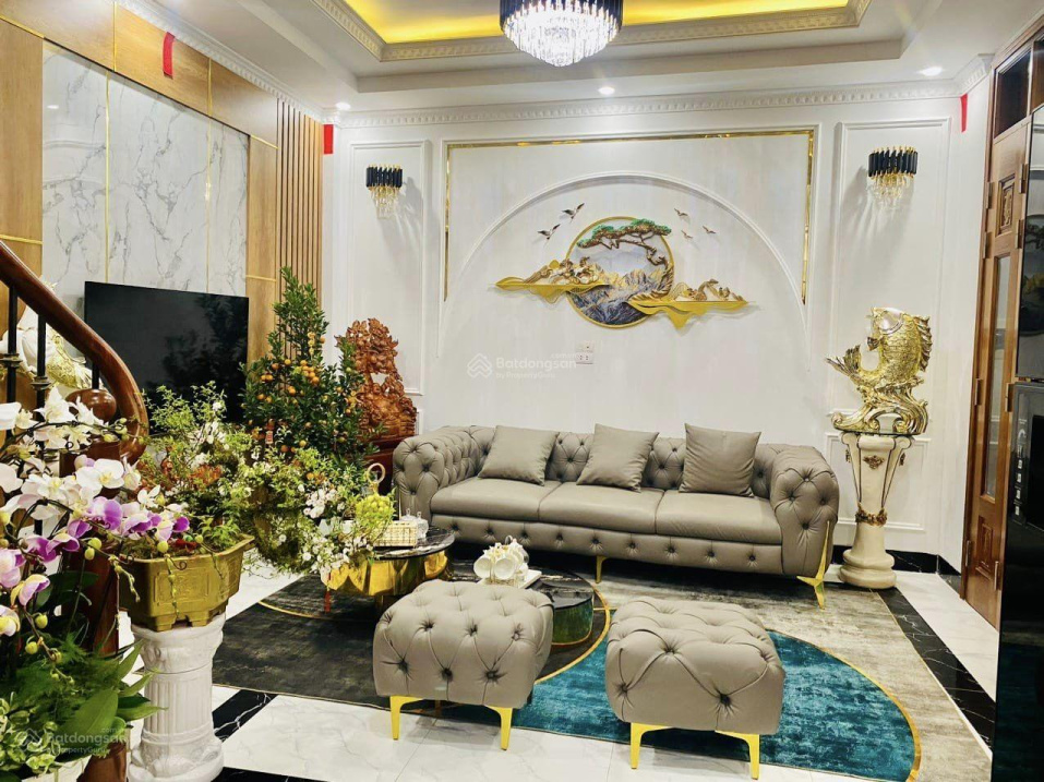 Đường 2 làn ô tô tránh, ô tô cất trong nhà, chỉ 7,9 tỷ bán nhà đường Nước Phần Lan