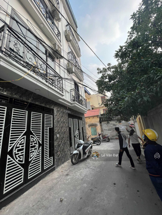 Duy nhất 1 căn chủ nhà cắt lỗ. Giá chỉ 1.63 tỷ. 2.5km ra BX Yên Nghĩa. LH 0961 418 282