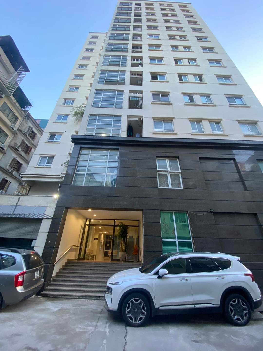 Bán căn hộ chung cư cao cấp, mặt phố Thái Thịnh,Đống đa, gần TT chiếu Phim Quốc gia, gần Láng hạ, đường Láng,Thái hà, các trường đại học, bệnh viện