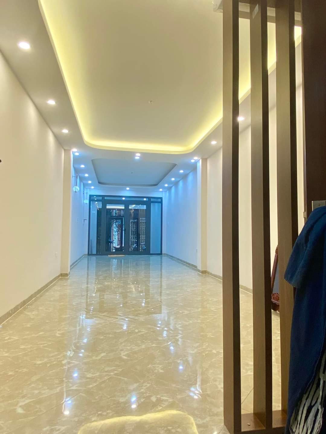 BÁN NHÀ MỚI 5 TẦNG ĐÓN TẾT - SÁT PHỐ- ĐỐI DIỆN LĂNG BÁC - LÊ HỒNG PHONG - BA ĐÌNH - HÀ NỘI. DT: 65M2X5T. GIÁ CHÀO 15 TỶ