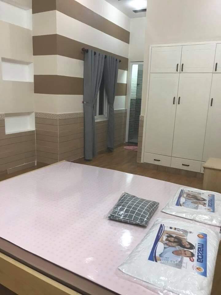 Bán nhà gần Pullman, tiếp giáp đường Hồ Xuân Hương, đi đâu cũng tiện