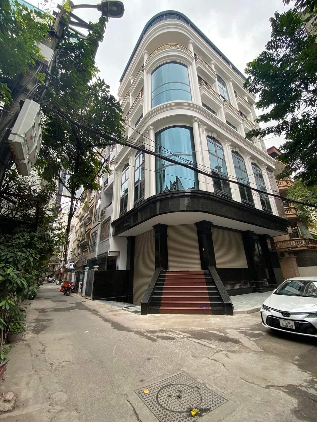 Bán Toà nhà Văn Phòng Cao Cấp Quận Cầu Giấy Hà Nội