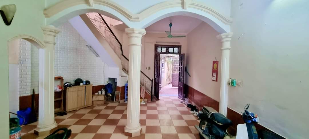 Cần tiền bán gấp căn nhà cạnh 2 bệnh viện lớn, kinh doanh vô đối 4 tỷ - 50 m