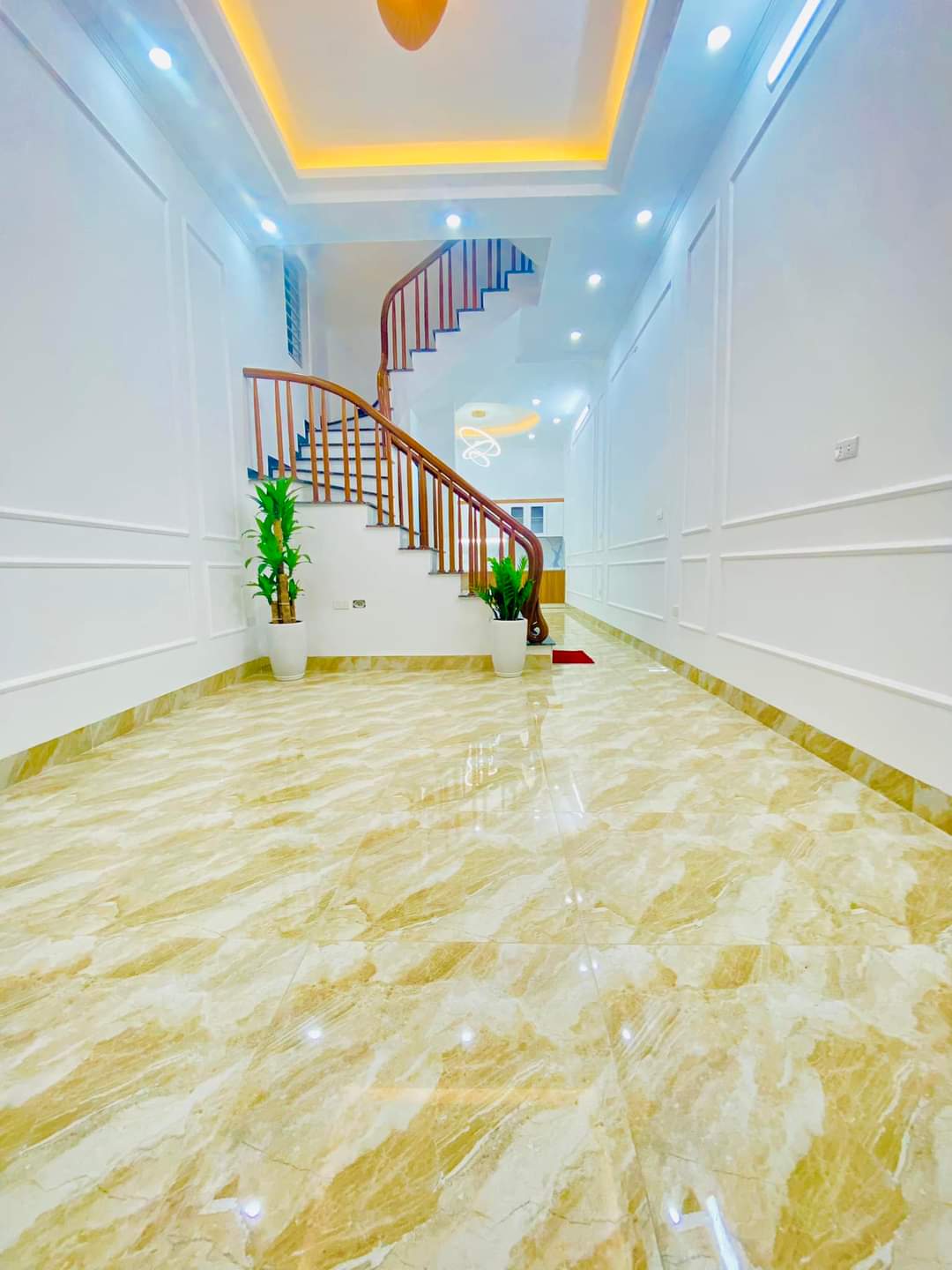 Quận Thanh Xuân. Nhà Đẹp ở Luôn, chỉ việc xách VaLi vào ở