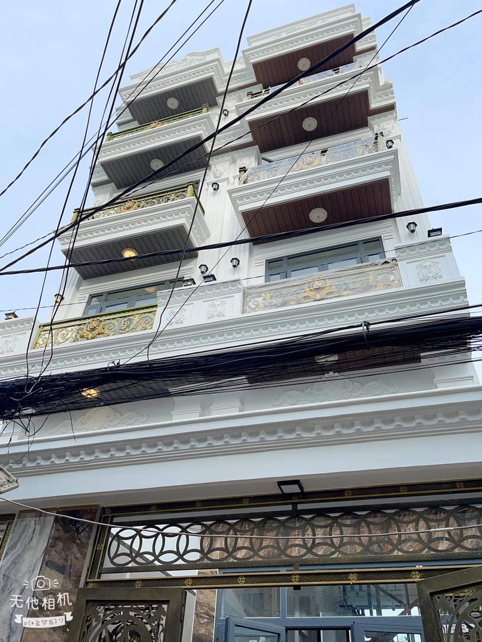 Nhà mới tinh, 4 tầng, 62m2, hẻm xe hơi tránh, gần mặt tiền, cạnh khu Tên Lửa, Bình Tân