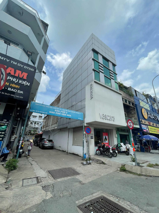 Gía rẻ nhất! Tốt nhất thị trường góc 2 mặt tiền Huỳnh Văn Bánh (5 x 20m) 4 tầng. Gía: 23 tỷ