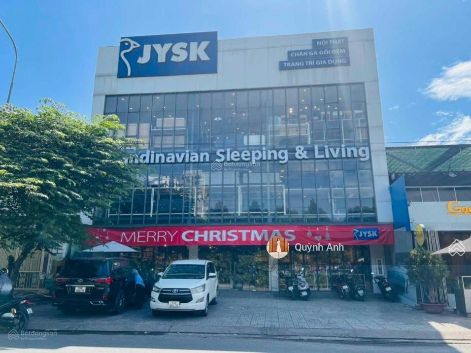 Hạ giá siêu phẩm ngang khủng - Mặt tiền Lê Văn Sỹ, Q.3, 7.5x18m, 3 lầu, HĐT 138 triệu/tháng - 36 tỷ