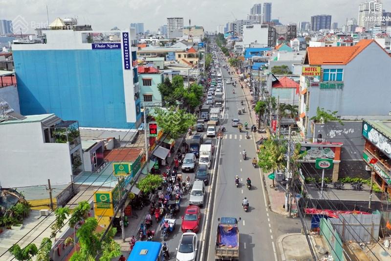 Hàng hiếm! Nhà DT khủng 14x24m xe tải quay đầu kế Huỳnh Tấn Phát, Quận 7, 27,5 tỷ