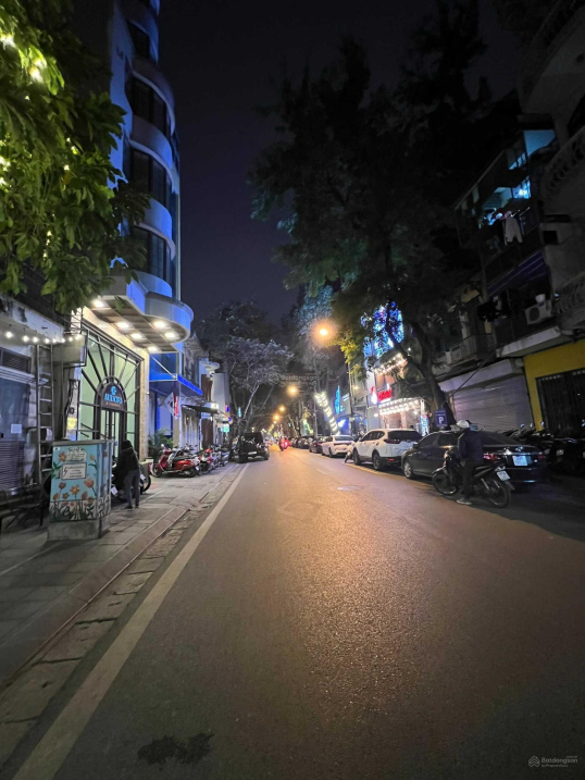 Hiếm! Mặt phố Triệu Việt Vương 126m2, mặt tiền rộng, sổ đỏ vuông đẹp, 1 chủ