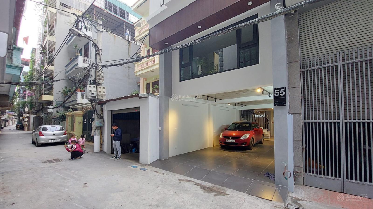 Hơn 7 tỷ ô tô vào nhà, kinh doanh 2 ô tô tránh, ban nha Quận Tây Hồ