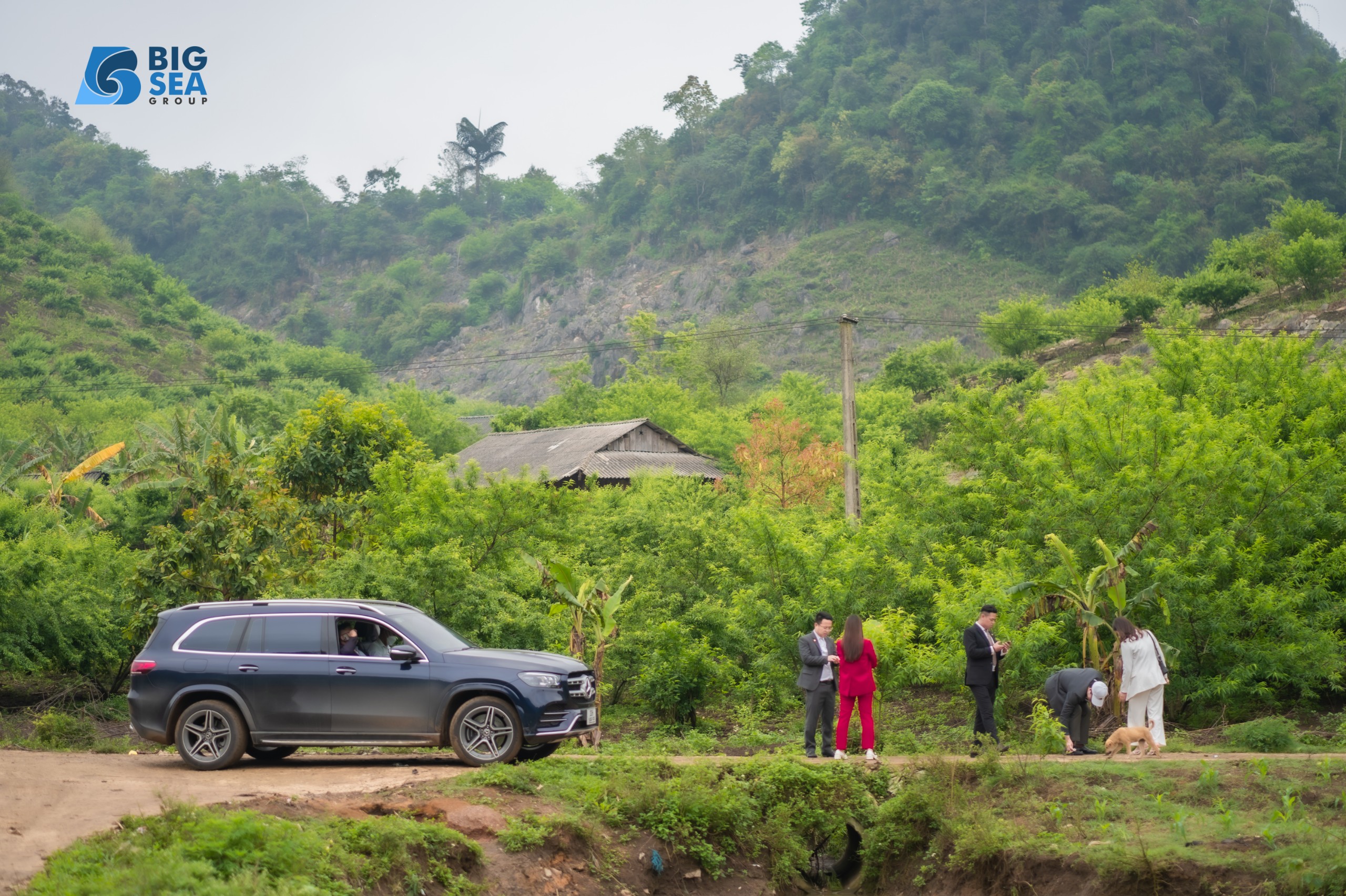 Đất nền Mộc Châu 1900m2 Tà Số ,Lưng tựa núi,mặt hướng hồ, Bán người Mông nguyên thủy.