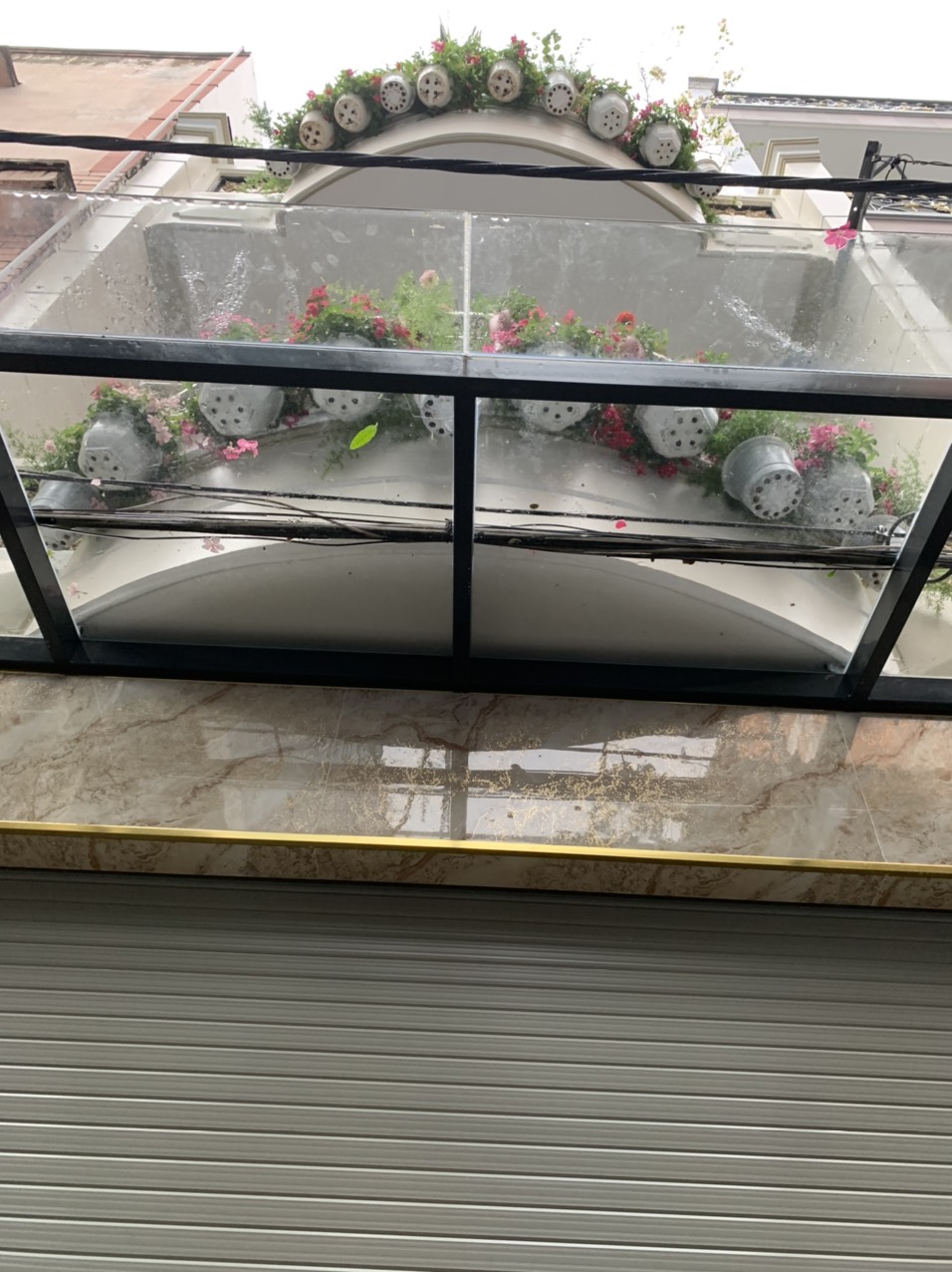 108m2