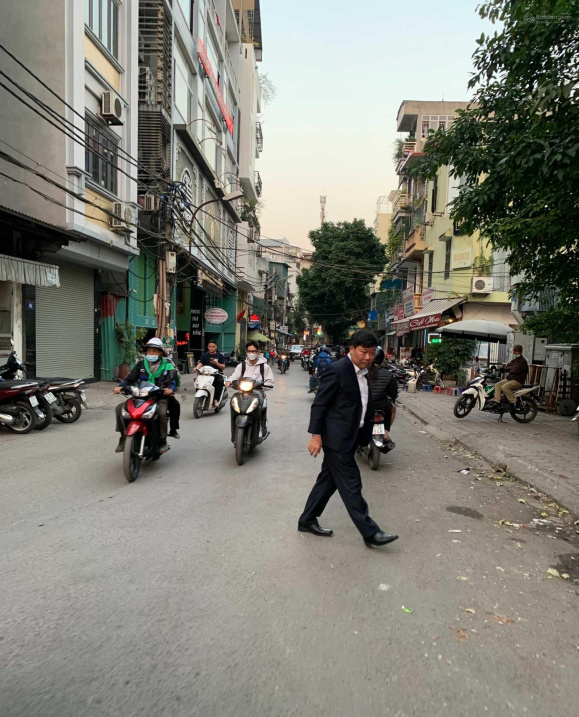 LÔ GÓC, KINH DOANH VIP, MẶT NGÕ, 6 NGỦ KHÉP KÍN phố Kim Hoa, Xã Đàn, Đống Đa, DT 50m2, chỉ 5.7 tỷ.