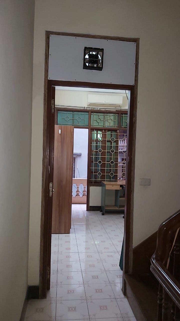 Nhà phố Lê Văn Lương, quận Thanh Xuân 5 tỷ 50m2 5 tầng 6 phòng ngủ, taxi đón