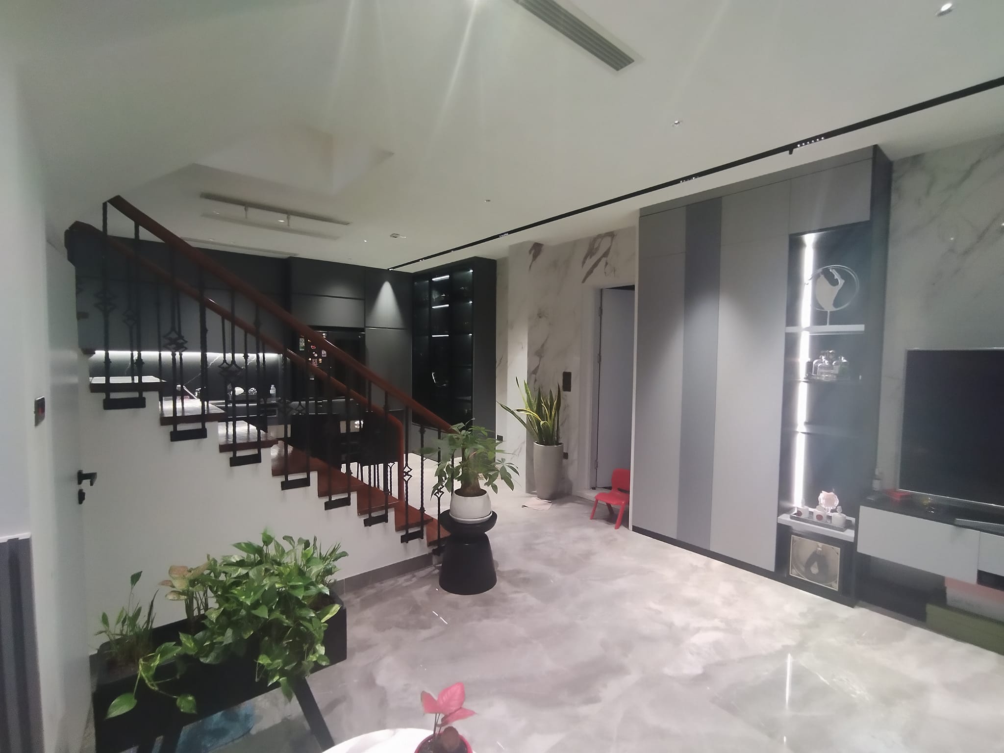 Nhà gần mặt phố Lò Đúc, tặng nội thất xịn, 50m2, MT 5.5m, giá 15.5 tỷ