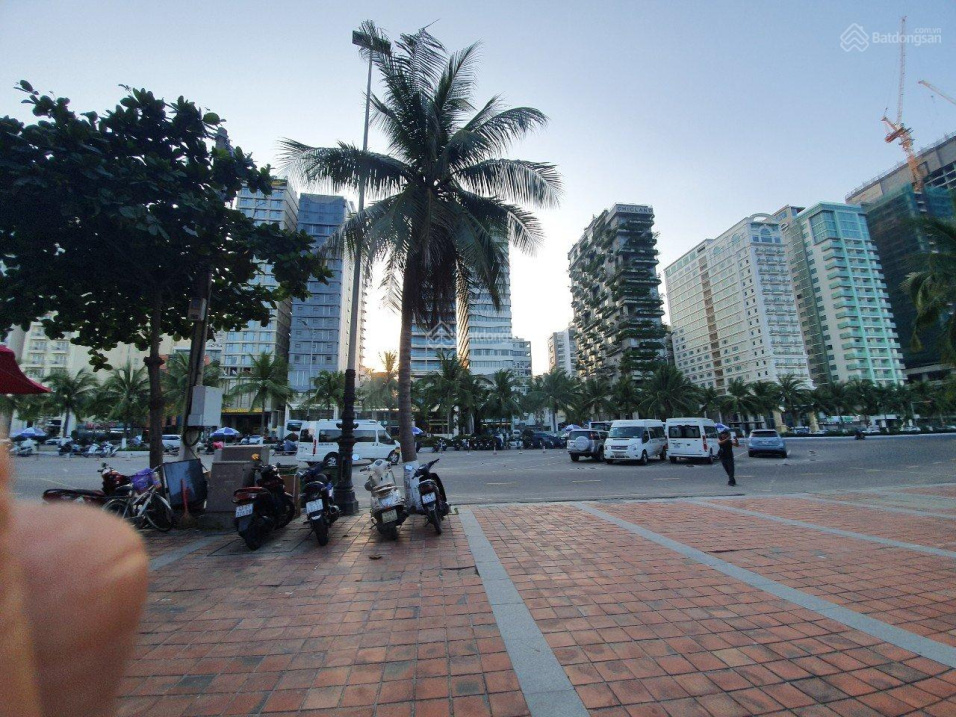 Lô đất 3 mặt tiền đường Võ Văn Kiệt, Đà Nẵng, vị trí vàng. LH 0932 560 868
