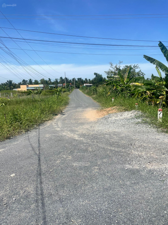 Lô góc 2 mặt tiền đường nhựa 9m được chuyển thổ, L/H 0909 480 087