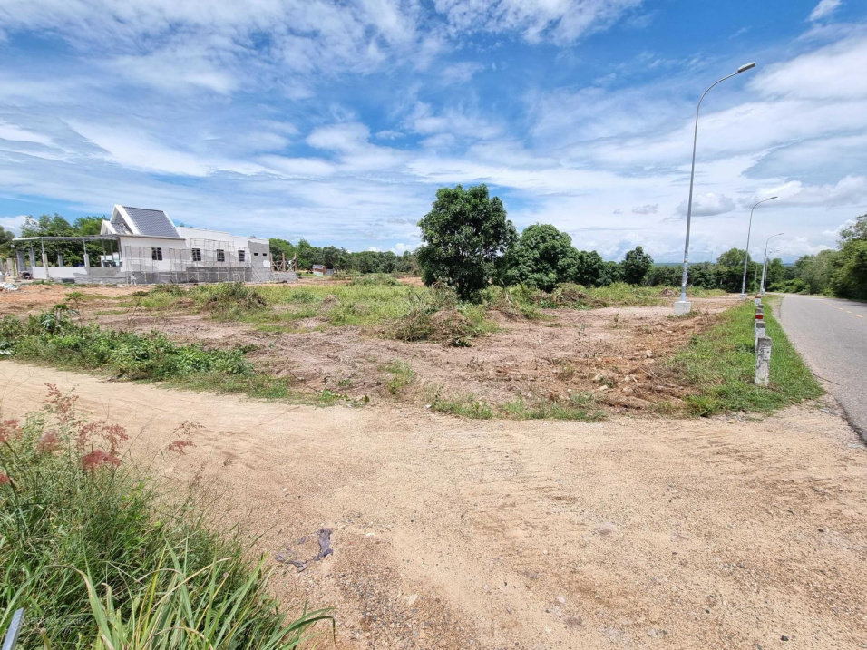 Lô góc 2 mặt tiền đường trung tâm 715 Thiện Nghiệp giá siêu tốt đầu sân bay Phan Thiết