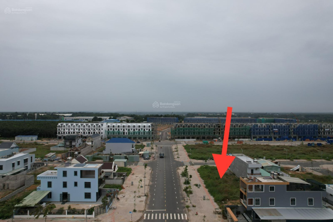 Lô góc đẹp nhất Tái Định Cư Lộc An Bình Sơn. Diện tích 28x15 full thổ cư vỉa hè 10m. Giá bán 11 tỷ