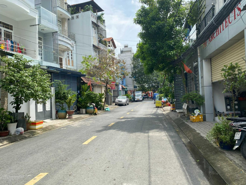 MTĐS Quận 7, ngang 5m, có hầm. Cách Lotte chỉ 2 phút