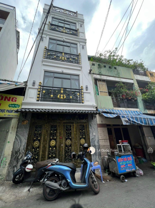 Mặt tiền kinh doanh Phú Nhuận - 4 tầng ST - DT: 4 x 12 m chỉ 9,8 tỷ khu Lê Văn Sỹ - Huỳnh Văn Bánh