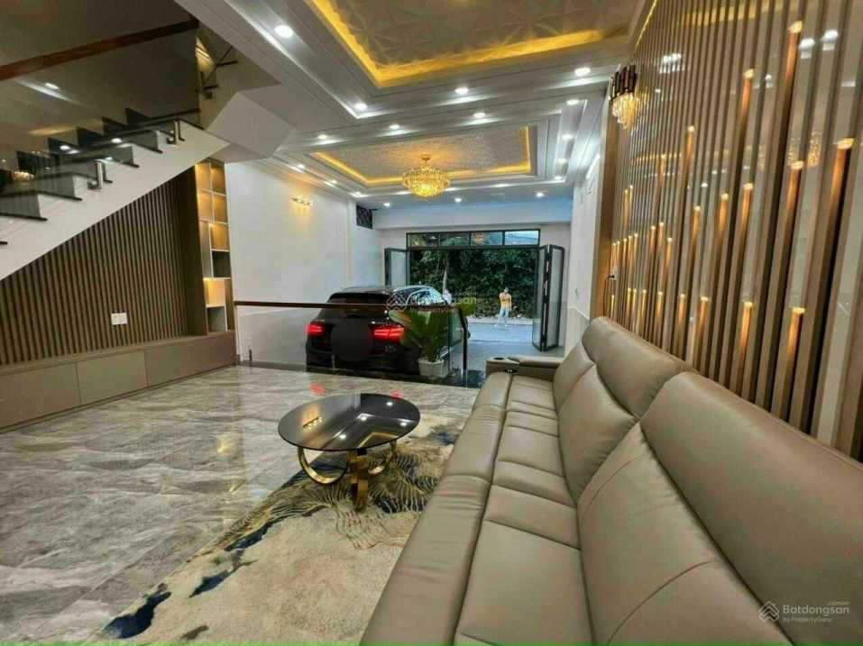 Mặt tiền ngang 6m, đường số P. Tân Quy, Quận 7, xe hơi vào nhà