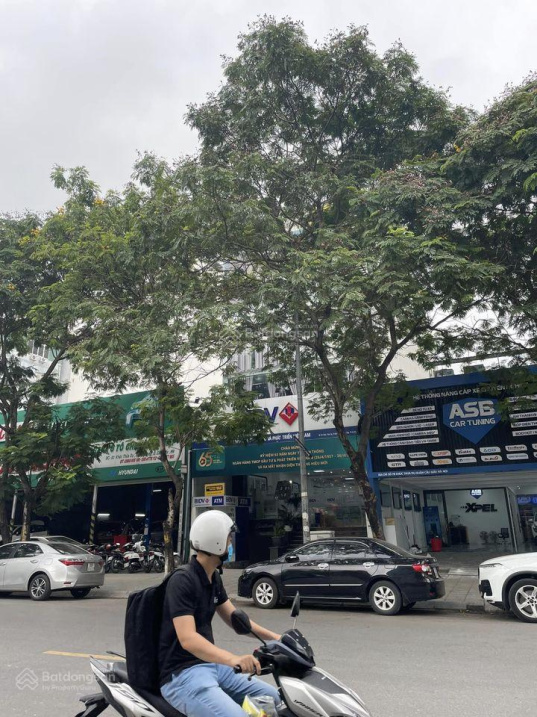 Nàng hoa hậu tại Khúc Thừa Dụ 175m2 147 tỷ 5 tầng MT 8m kinh doanh vô đối môi trường văn minh