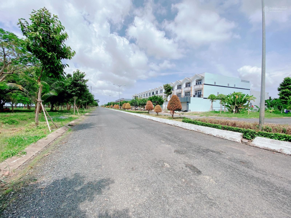 Nền góc tự xây P31 - 19, mặt tiền Tôn Đức Thắng, Khu đô thị Phú Cường 402,46m2 giá chỉ 7,5 tỷ