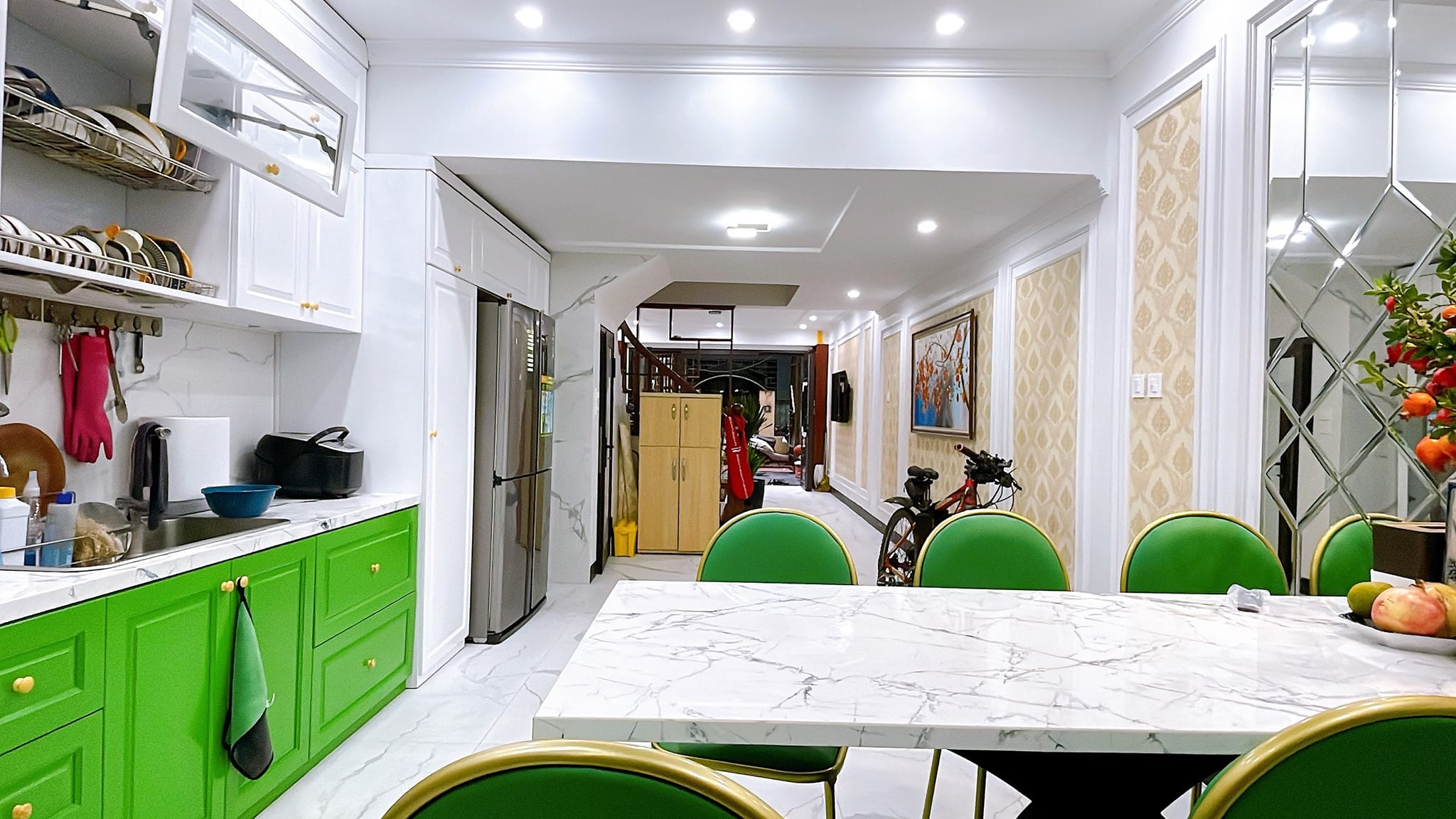 BÁN NHÀ NGÕ 279 THẠCH BÀN LONG BIÊN 95M2, 6 TẦNG, MẶT TIỀN LỚN 6.3M, THANG MÁY GARA, SÂN, LÔ GÓC Ô TÔ TRÁNH NHAU THOẢI MÁI, KO CÓ CĂN THỨ 2