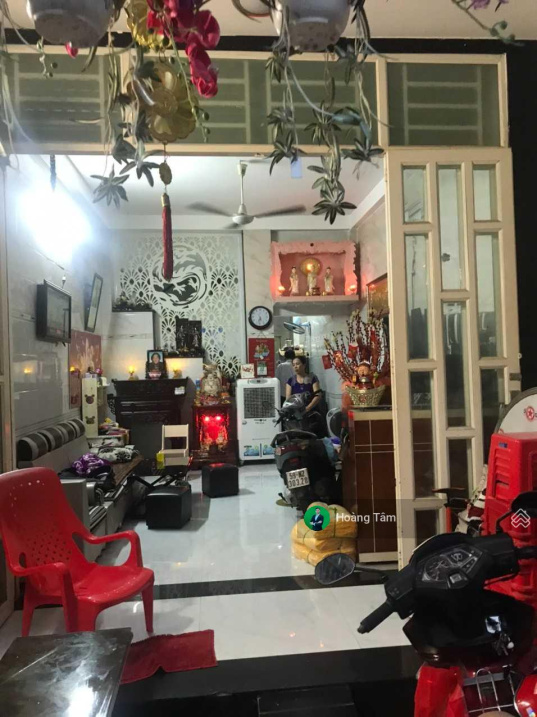 Nhà bán Lê Văn Sỹ, phố thời trang