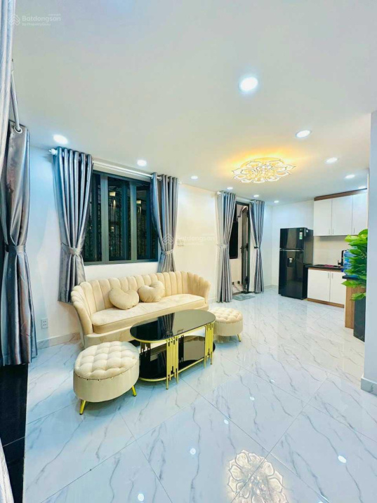 Nhà đẹp 1T 4L góc 2MT 28 Thanh Đa xe hơi đậu trong nhà 6tỷ25