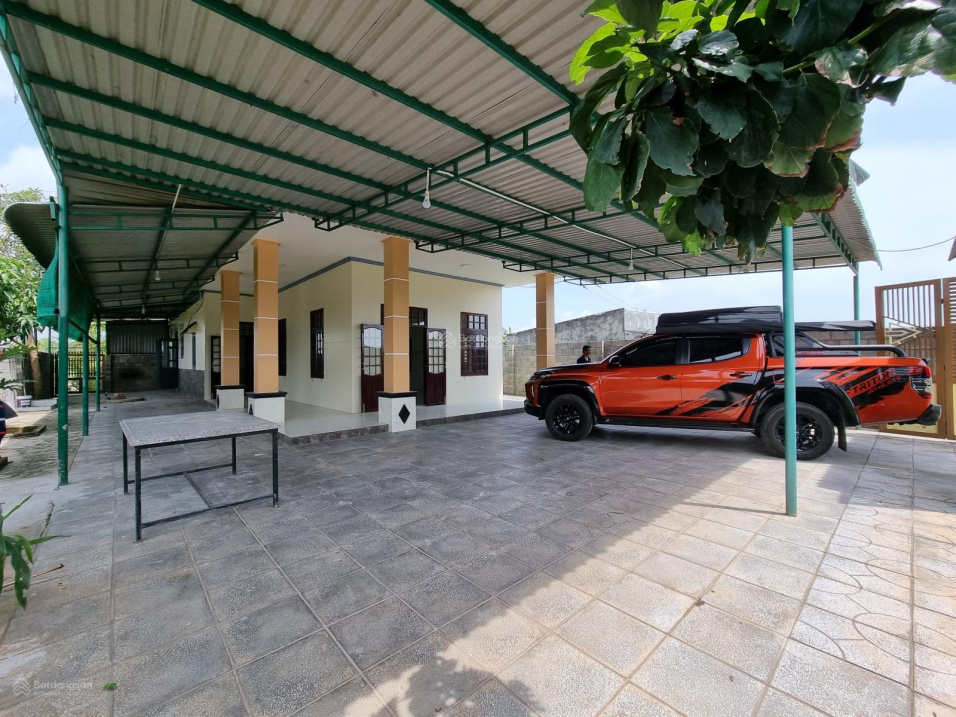 Nhà đẹp 2 mặt tiền đường - Ven sông - Gần trung tâm TP. Phan Thiết