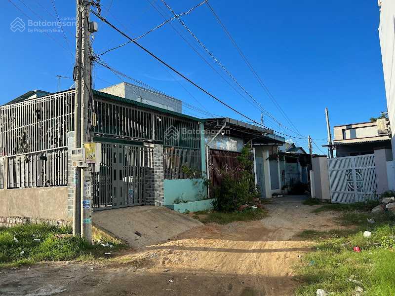 Nhà mới 120m2 thổ cư - Long Bình - Cách đường đôi Thống Nhất chỉ 300m