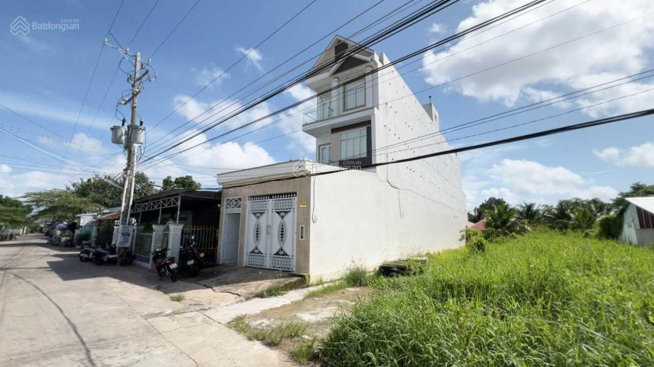 Nhà ở hoàn thiện đẹp kết hợp nuôi Yến, 5mx48.58m, 4 tầng, sổ hồng hoàn công, gần Khu đô thị Phú Quý