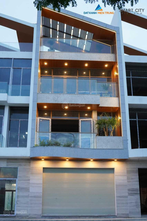 Nhà phố hai mặt tiền view sông Hàn, trung tâm Đà Nẵng, gần dự án Sun Olalani