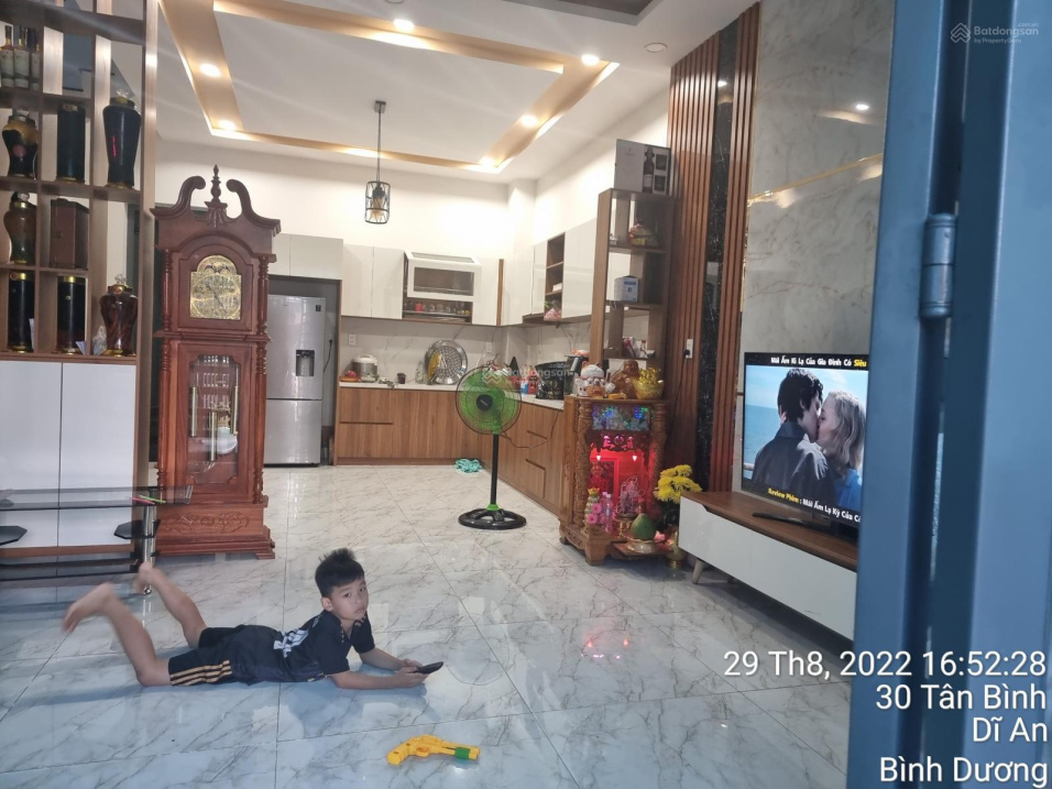 Nhà trệt 2 lầu sang trọng, tại Bicosi Tân Bình, Tp Dĩ An